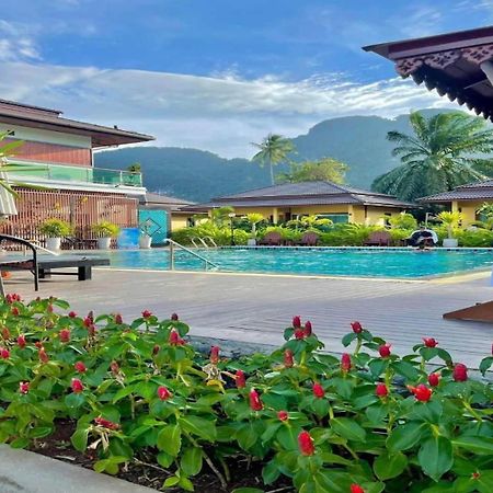 Capital O 75518 Baan Rose Resort Auluk Kültér fotó